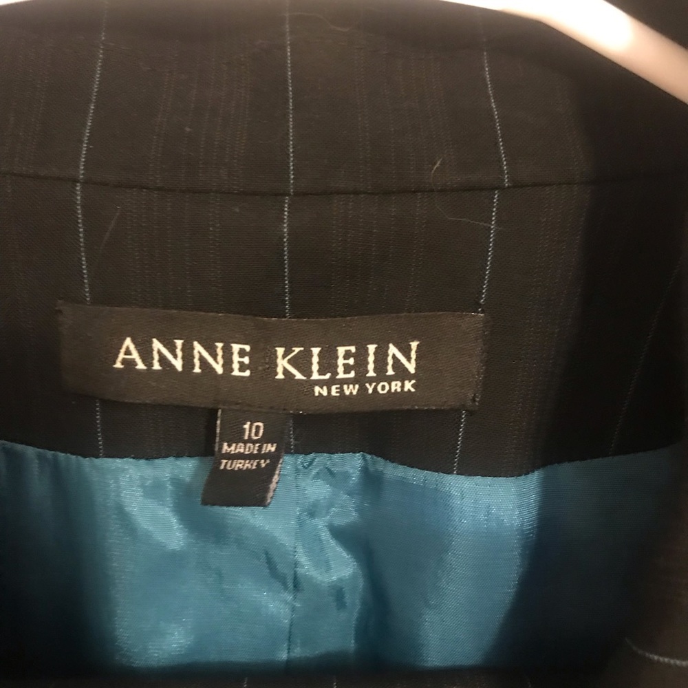 Anne Klein women’s suit